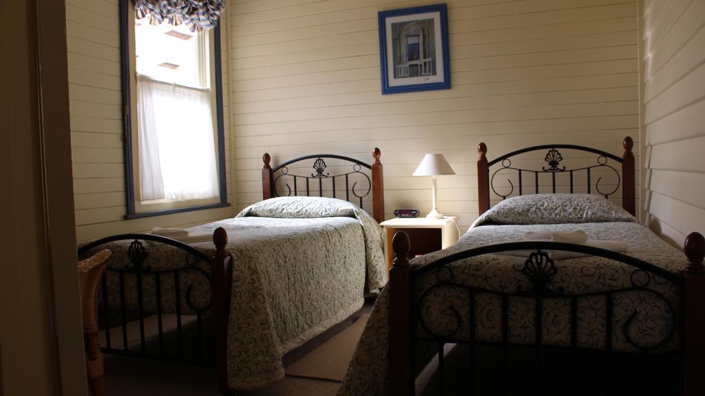 ロス B＆B アコモデーション Bed & Breakfast 部屋 写真